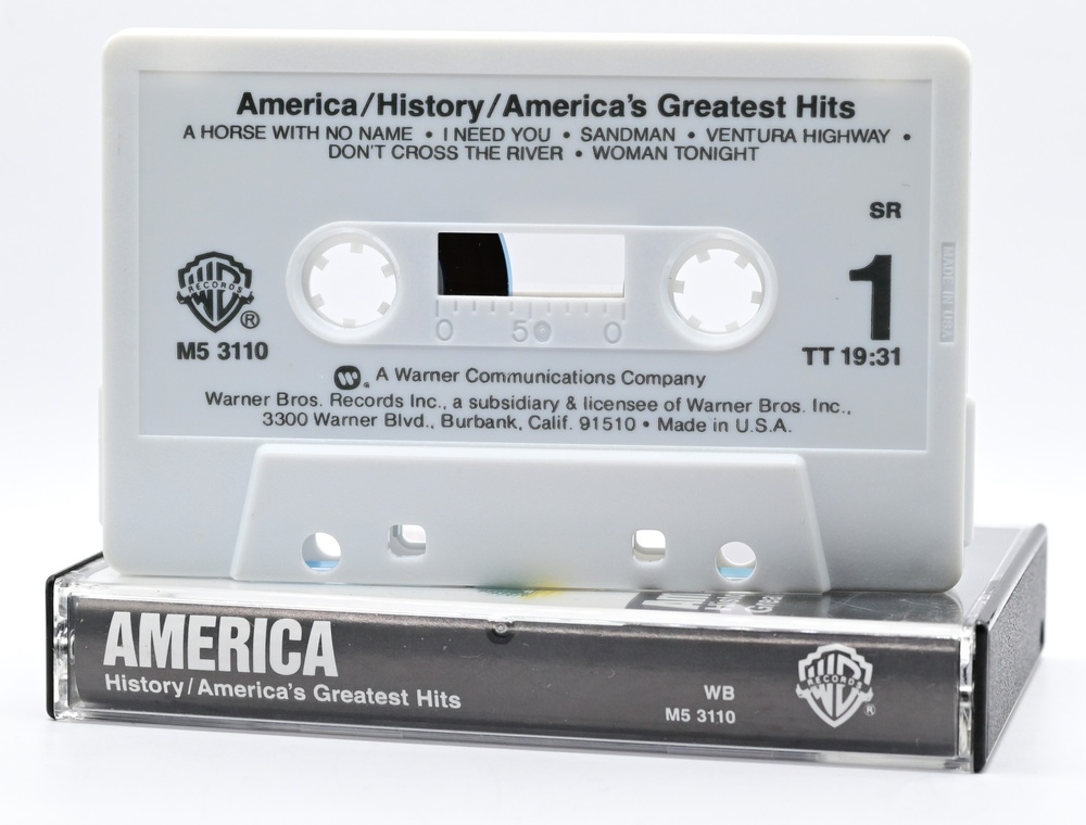 America – History / America's Greatest Hits T113_1320 фото