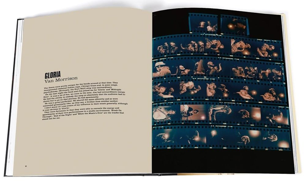 Книга Night Divides The Day: The Doors Anthology 1Bk6 фото