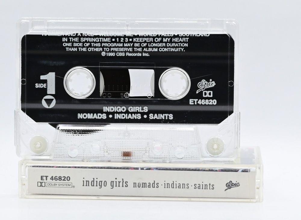 Indigo Girls &lrm;&ndash; Nomads &middot; Indians &middot; Saints 42_2938 фото