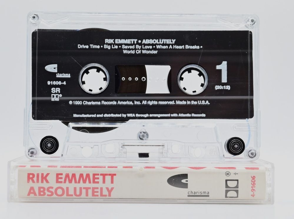Absolutely Rik Tapestore: Rik Emmett – Absolutely