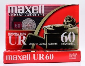 Аудіокасета MAXELL UR 60 (2002) U0456 фото