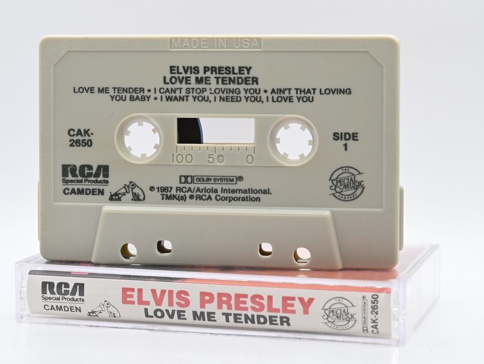 Elvis Presley &ndash; Love Me Tender EP3-117 фото
