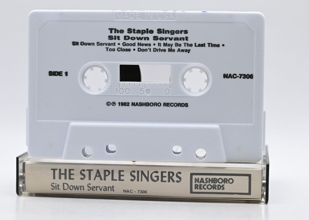 The Staple Singers &ndash; Sit Down Servant ep-072 фото