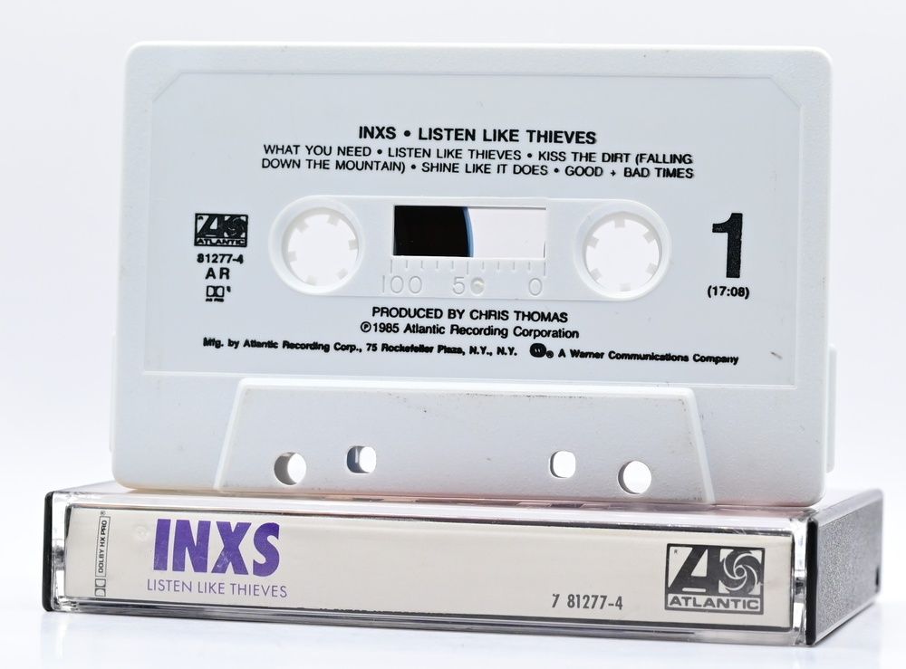 INXS &ndash; Listen Like Thieves (White Tape AR) T113_1362 фото