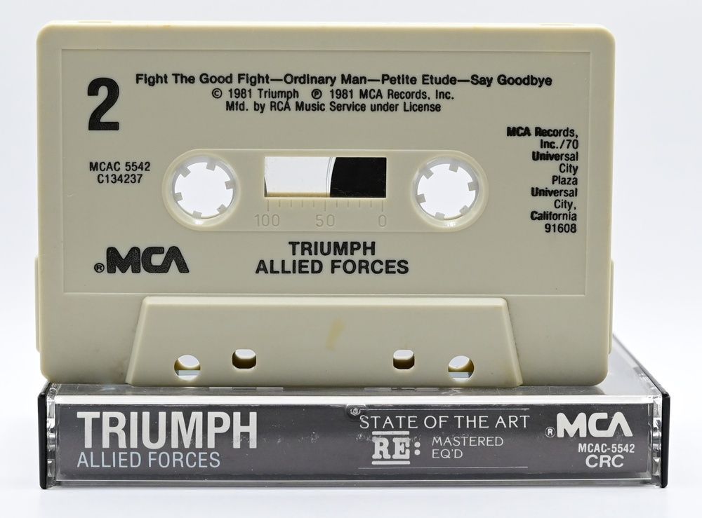 Triumph &ndash; Allied Forces T1131_1412 фото